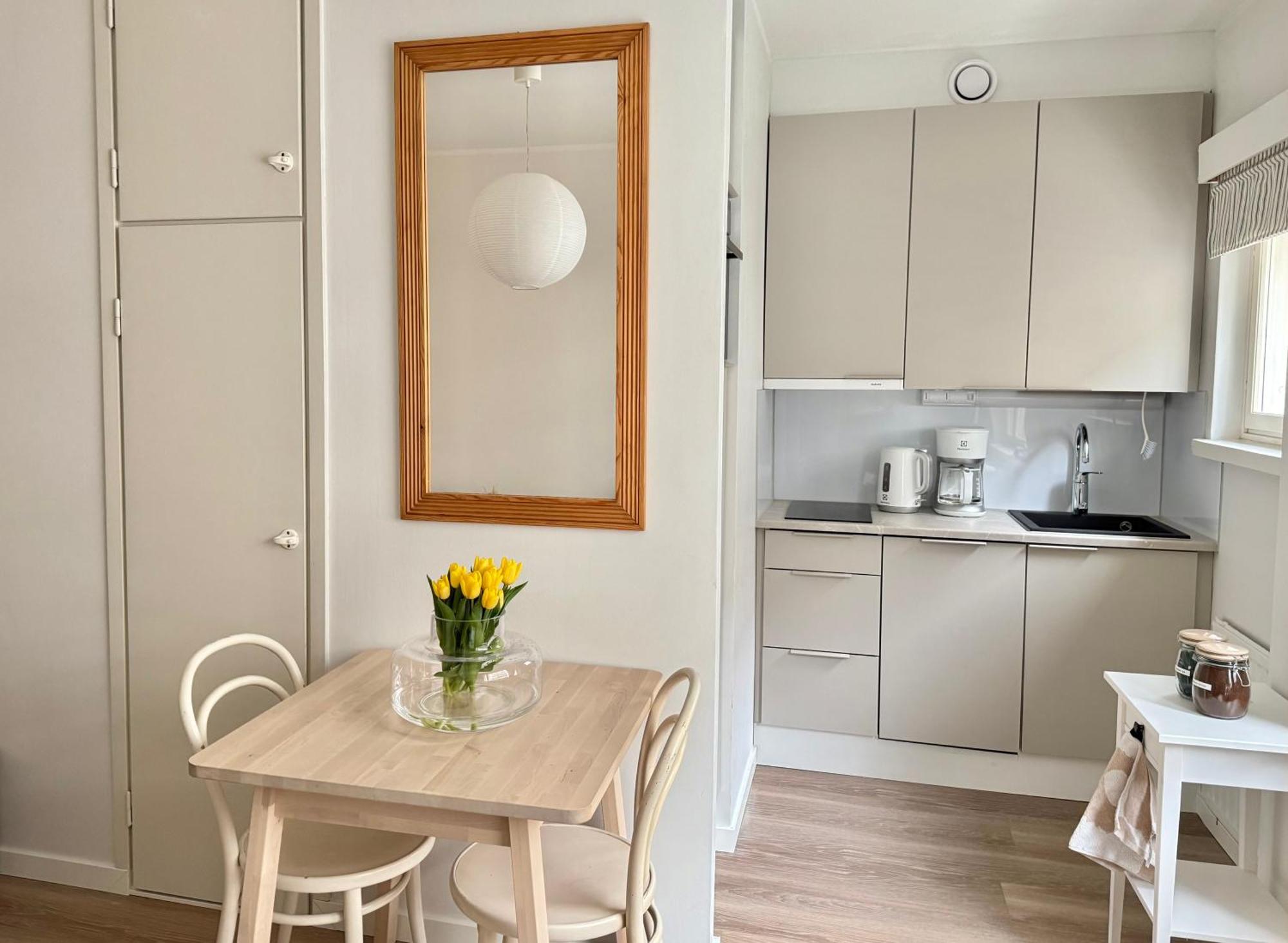 Just Renovated Stylish Nordic Studio By Tram Stop Helsinki Extérieur photo